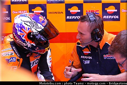 motogp_stoner_0039_qatar_losail_2012.jpg