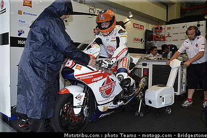 moto2_rea_0005_espagne_jerez_2012.jpg