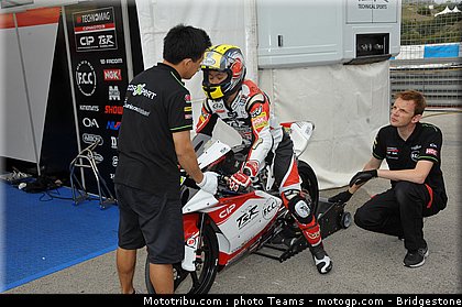 moto3_fuji_0005_espagne_jerez_2012.jpg