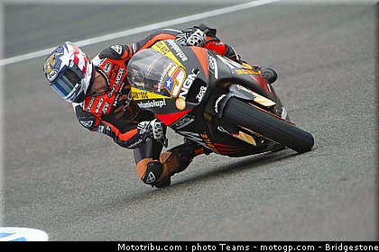 motogp_edwards_0002_espagne_jerez_2012.jpg