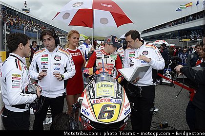 motogp_pitbabe_0006_espagne_jerez_2012.jpg