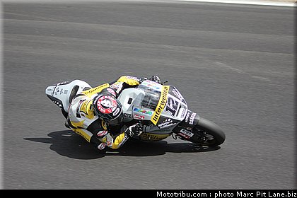 moto2_luthi_001_portugal_estoril_2012.jpg