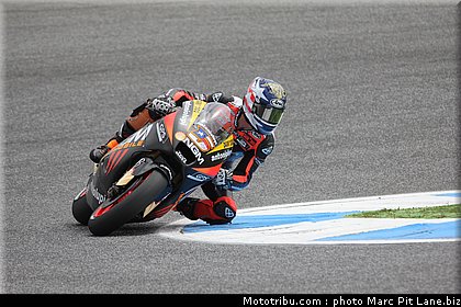 motogp_edwards_004_portugal_estoril_2012.jpg