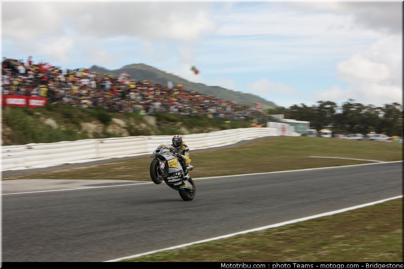 moto2_luthi_0009_portugal_estoril_2012