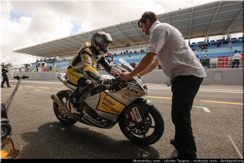 moto2_luthi_0023_portugal_estoril_2012
