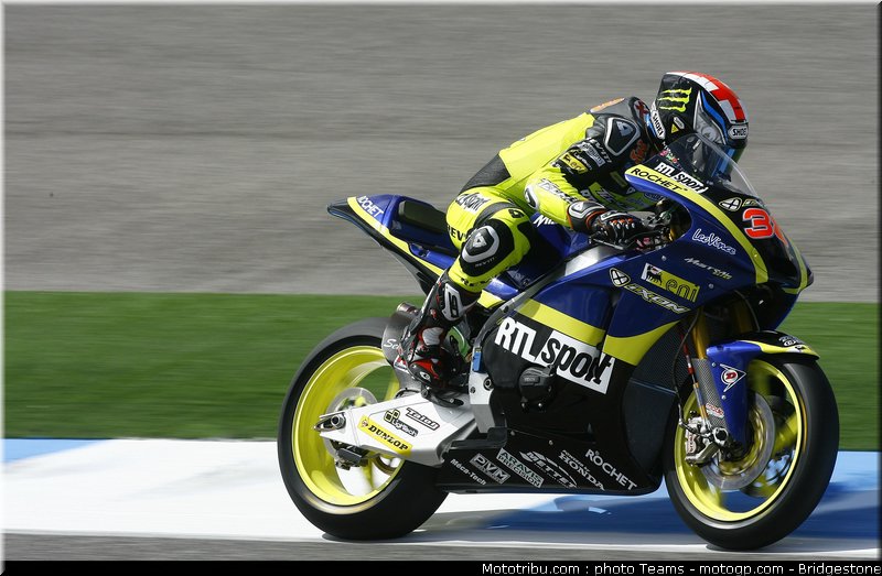 moto2_smith_0021_portugal_estoril_2012