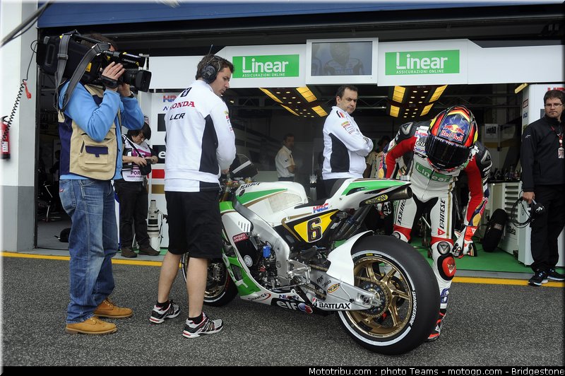 motogp_bradl_0069_portugal_estoril_2012