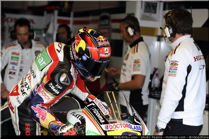 motogp_bradl_0070_portugal_estoril_2012