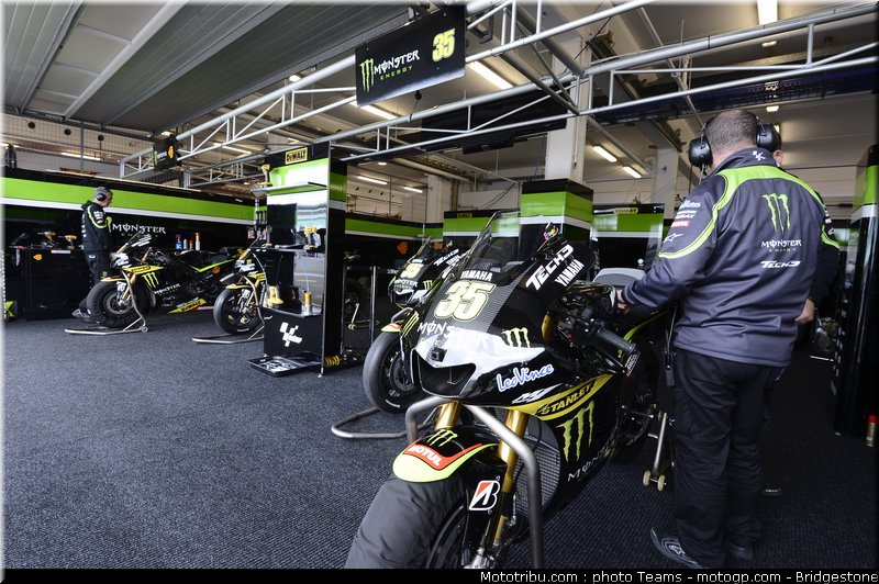motogp_crutchlow_0002_portugal_estoril_2012