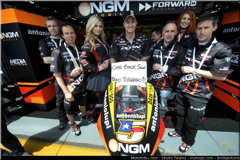 motogp_edwards_0001_portugal_estoril_2012