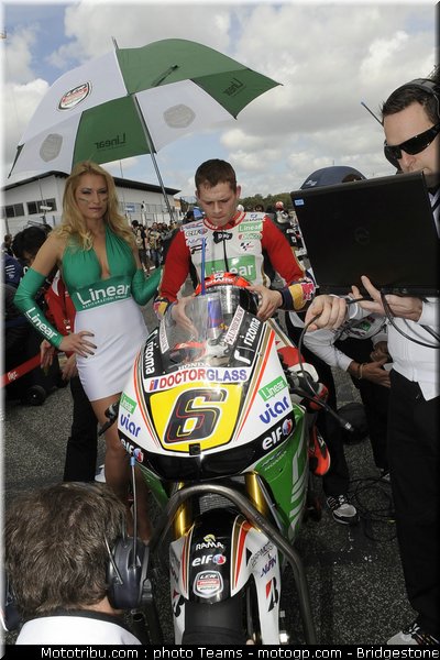 motogp_pitbabe_0009_portugal_estoril_2012