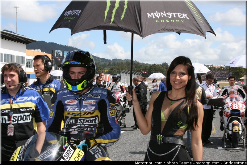 motogp_pitbabe_0021_portugal_estoril_2012