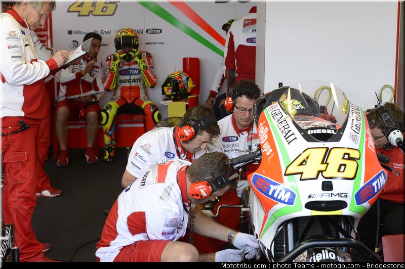 motogp_rossi_0006_portugal_estoril_2012