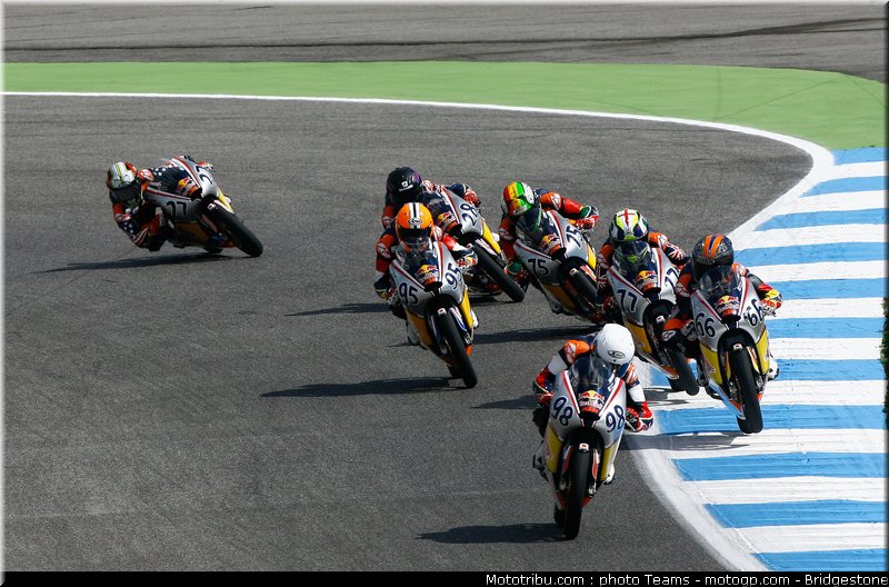 red_bull_rookie_cup_0017_portugal_estoril_2012