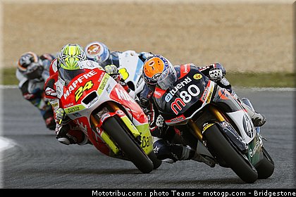 moto2_0042_portugal_estoril_2012.jpg