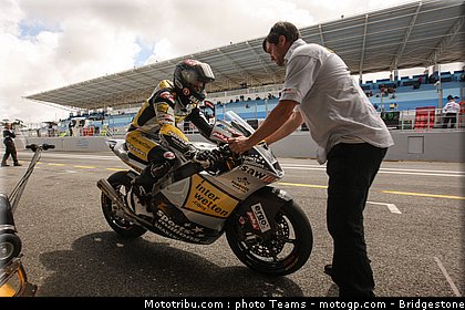 moto2_luthi_0023_portugal_estoril_2012.jpg