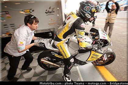 moto2_luthi_0028_portugal_estoril_2012.jpg