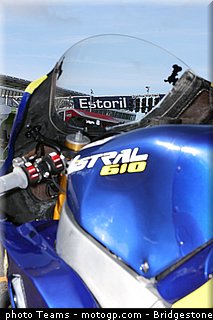 moto2_smith_0019_portugal_estoril_2012.jpg