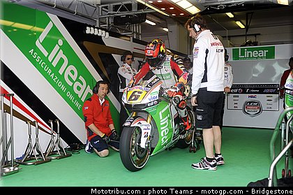 motogp_bradl_0076_portugal_estoril_2012.jpg