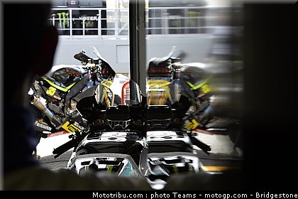 motogp_crutchlow_0026_portugal_estoril_2012.jpg