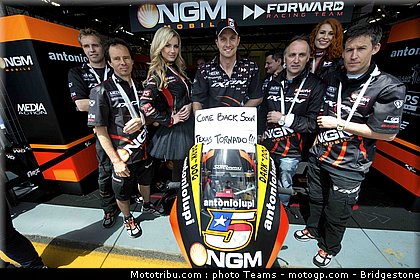 motogp_edwards_0001_portugal_estoril_2012.jpg