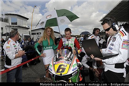 motogp_pitbabe_0008_portugal_estoril_2012.jpg