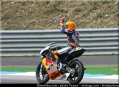 red_bull_rookie_cup_deroue_0001_portugal_estoril_2012.jpg