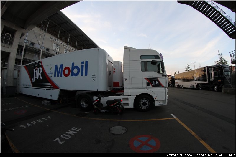motogp_ambiance_0026_france_le_mans_2012