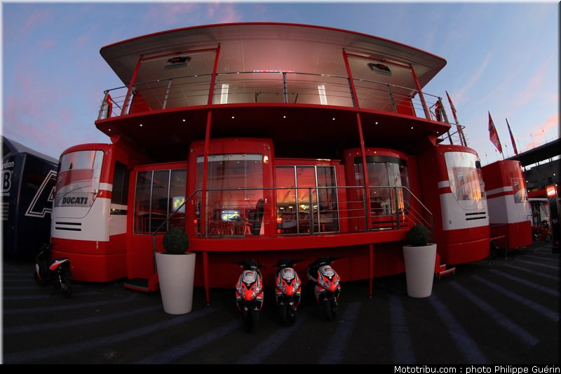 motogp_ambiance_0050_france_le_mans_2012