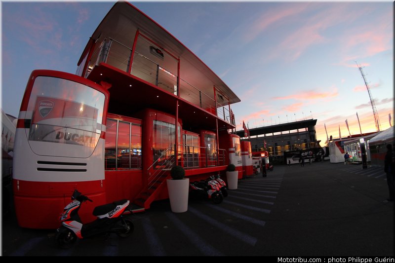 motogp_ambiance_0051_france_le_mans_2012