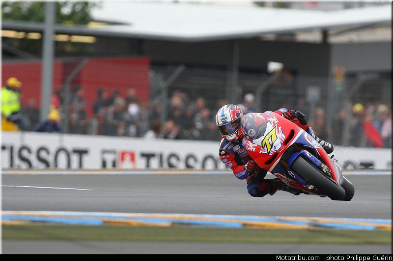 motogp_ellison_0002_france_le_mans_2012
