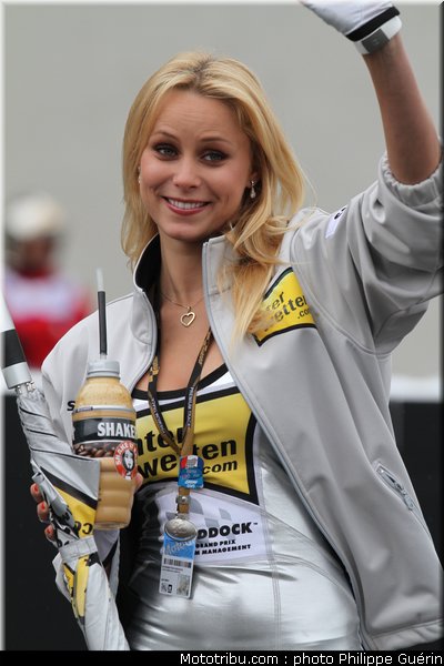 motogp_pitbabe_0008_france_le_mans_2012