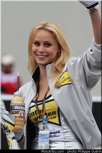 motogp_pitbabe_0009_france_le_mans_2012