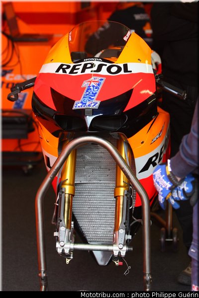 motogp_stoner_0022_france_le_mans_2012