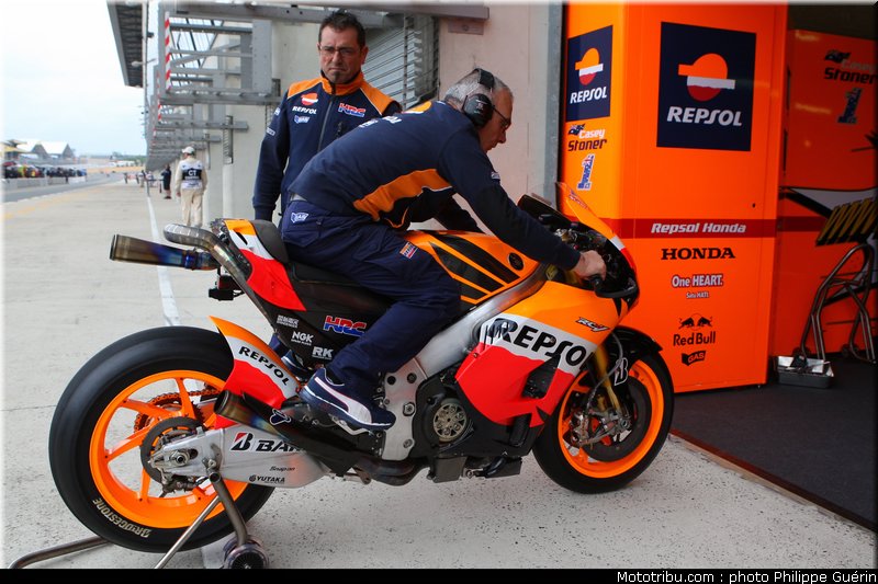 motogp_stoner_0024_france_le_mans_2012