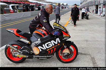 moto2_de_angelis_0006_france_le_mans_2012.jpg
