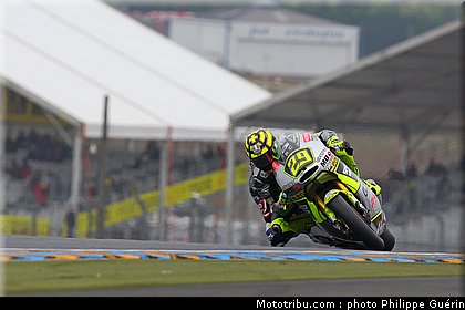 moto2_iannone_0007_france_le_mans_2012.jpg