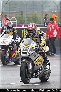 moto2_luthi_0006_france_le_mans_2012.jpg