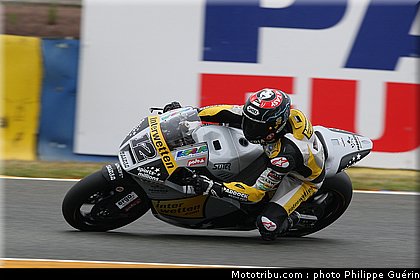 moto2_luthi_0011_france_le_mans_2012.jpg