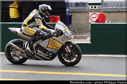 moto2_luthi_0016_france_le_mans_2012.jpg
