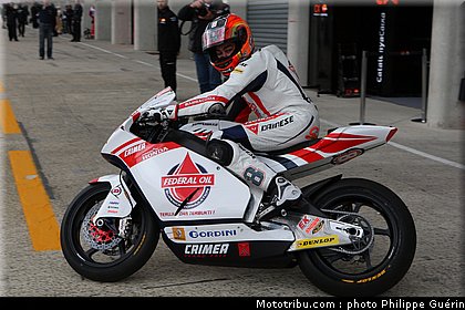 moto2_rea_0011_france_le_mans_2012.jpg