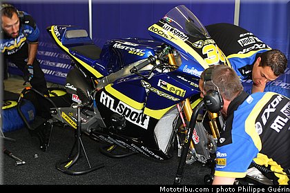 moto2_smith_0015_france_le_mans_2012.jpg