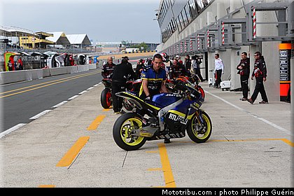 moto2_tech3_0002_france_le_mans_2012.jpg
