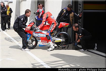moto3_moreno_0002_france_le_mans_2012.jpg