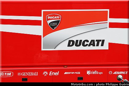 motogp_ambiance_0006_france_le_mans_2012.jpg