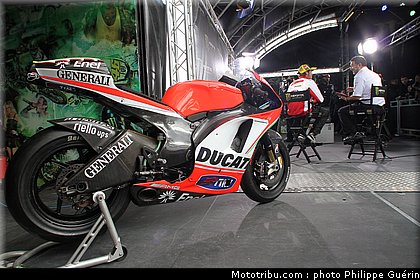 motogp_ambiance_0011_france_le_mans_2012.jpg
