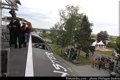 motogp_ambiance_0016_france_le_mans_2012.jpg