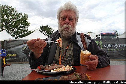 motogp_ambiance_0020_france_le_mans_2012.jpg