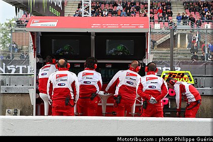 motogp_ambiance_0101_france_le_mans_2012.jpg