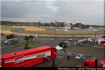 motogp_ambiance_0105_france_le_mans_2012.jpg